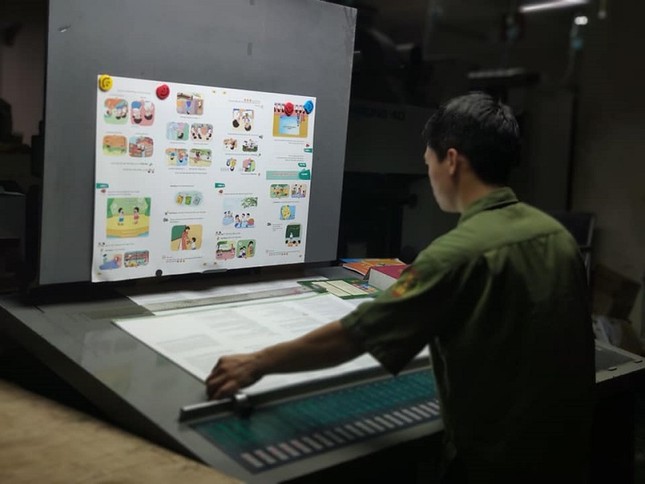 Nhiều học sinh chưa có sách giáo khoa, NXB Giáo dục đảm bảo sẽ in gấp để cung cấp đủ sách ảnh 3