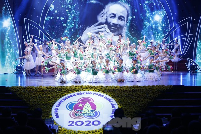 344 đại biểu xuất sắc nhận bằng khen tại Đại hội Cháu ngoan Bác Hồ toàn quốc lần thứ IX ảnh 1