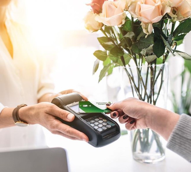 Tại sao nên sở hữu ngay một chiếc thẻ thanh toán Contactless trong thời điểm hiện tại? ảnh 1