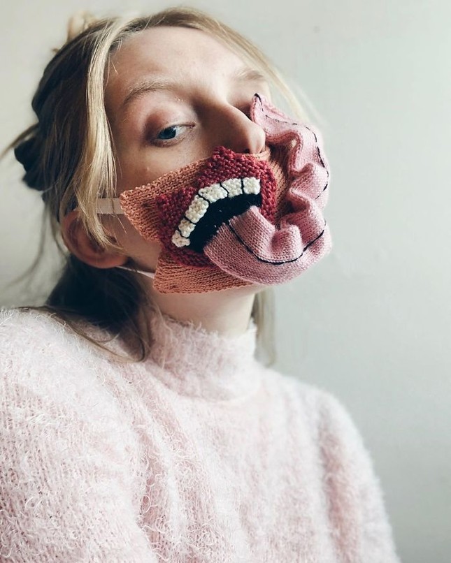 Những chiếc khẩu trang nhìn thôi đã hãi chỉ hợp với lễ hội hóa trang Halloween ảnh 7