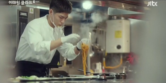 Tập cuối của “Itaewon Class” đã lên sóng và mọi người chỉ bàn tán hai chuyện này ảnh 4
