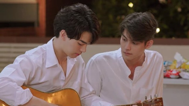 2gether The Series, bản nhạc thanh xuân ngân lên từ những trái tim biết yêu thương ảnh 7