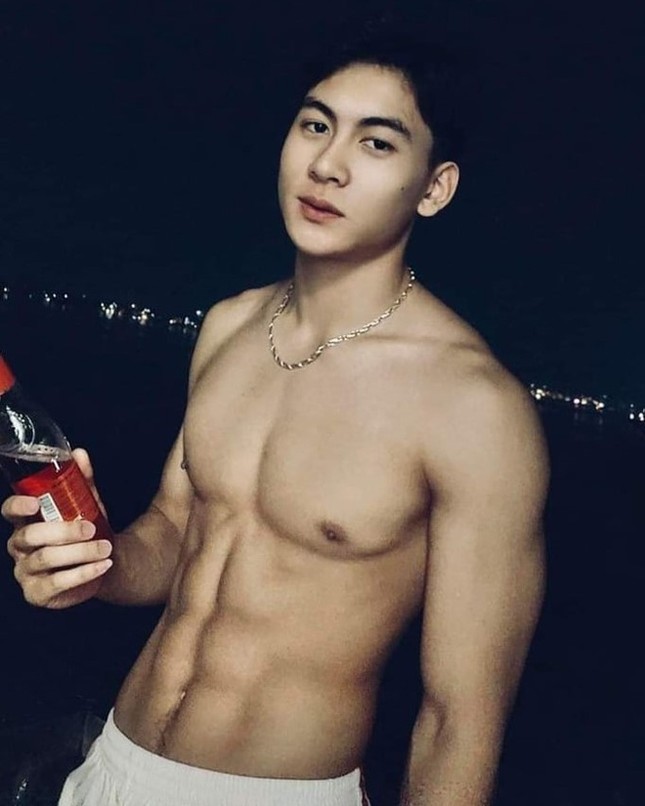 “Chiến sĩ soái ca” Phùng Thế Văn: Đã trót yêu thì mọi tiêu chí đều vô nghĩa cả ảnh 3