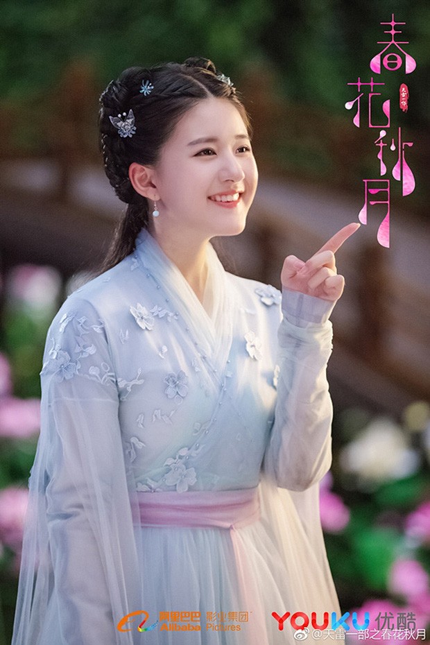 "Thánh nữ xuyên không" Triệu Lộ Tư: Cái gì cũng có, chỉ một vai diễn ấn tượng là chưa! ảnh 9