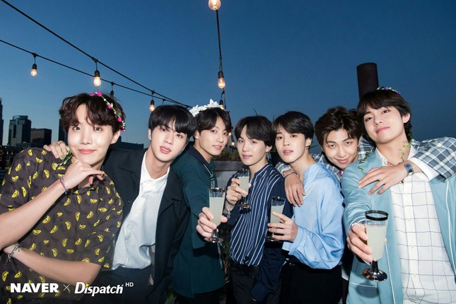 Mới ngày nào còn là "con cưng", giờ đây BTS lại liên tục bị Dispatch "bóc phốt" ảnh 1