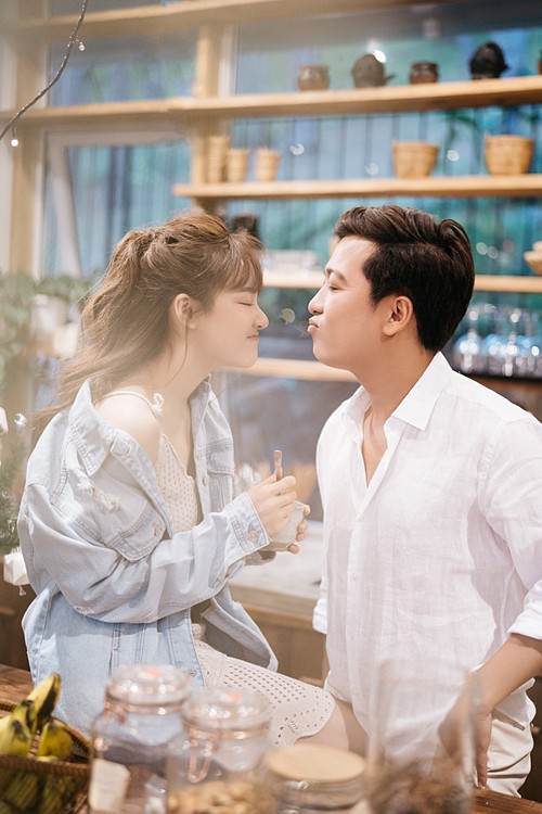 Nghe cách vợ chồng Nhã Phương - Trường Giang xưng hô thôi cũng khiến hội F.A phát hờn ảnh 1
