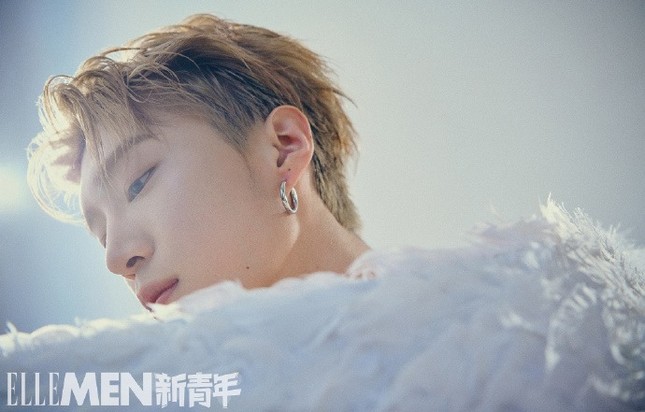 Những chàng trai xứng danh “cực phẩm rồng vàng” showbiz Trung, vừa đẹp vừa giỏi! ảnh 8