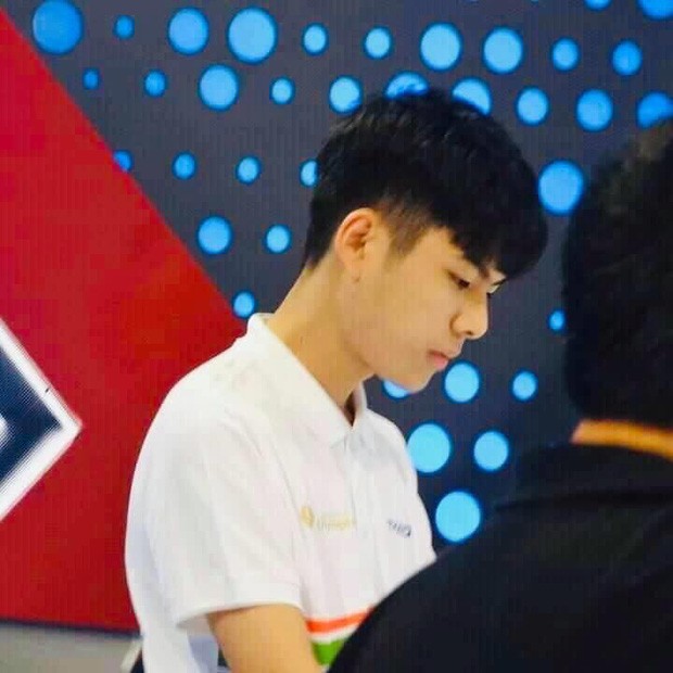 Kiều Ngọc Bảo, chàng “Giang Thần” góc nghiêng cực phẩm bước ra từ “Đường lên đỉnh Olympia“ ảnh 1