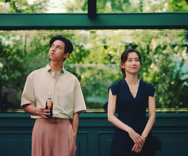 10 năm không đóng phim, Won Bin vẫn gây bão vì visual cực phẩm chuẩn “quốc bảo phim Hàn” ảnh 6