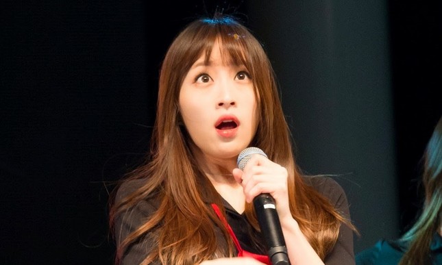 Chuyện những cô gái bỗng dưng nổi tiếng khắp K-Pop nhờ được côn trùng ghé thăm ảnh 1