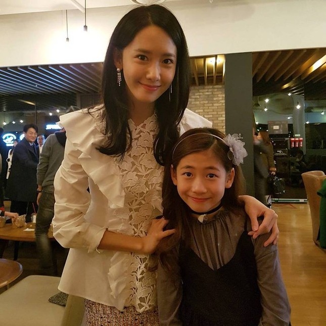 Bên cạnh “vòng eo nhỏ siêu thực”, Seo Ye Ji còn sở hữu cực phẩm khác trong mắt người Hàn ảnh 6