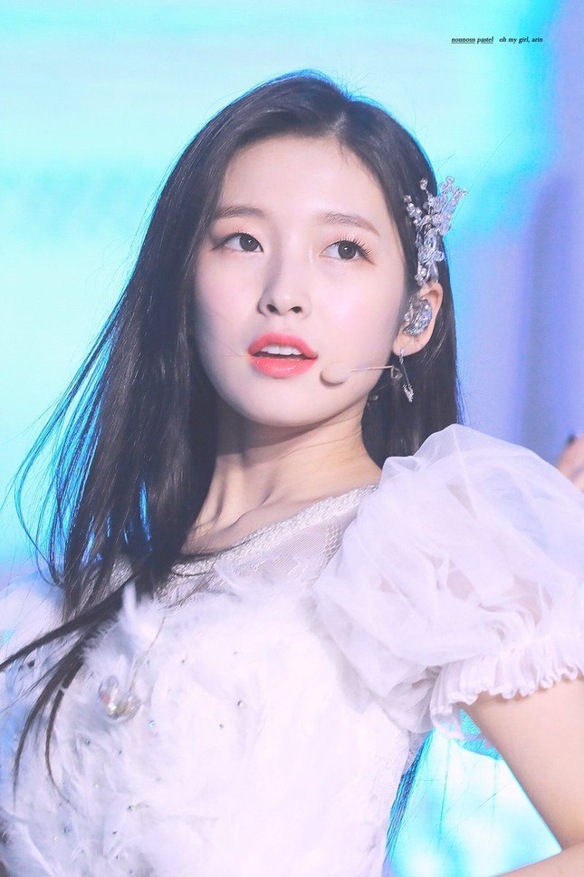 Đây chính là đối thủ của Rosé (BLACKPINK) cạnh tranh ngôi vị “Nữ hoàng crop-top” ảnh 6