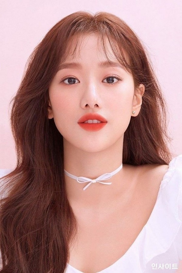 Cứ ngỡ tóc mái ai để cũng hợp nhưng K-Pop chỉ có hai nữ idol được nhận xét là đẹp nhất ảnh 4