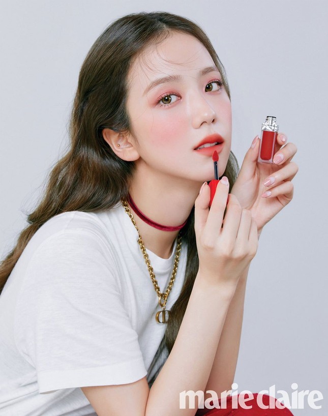 Mỹ nhân K-Pop là nàng thơ của mỹ phẩm cao cấp: Chị cả BLACKPINK đặc biệt nhất vì điều này ảnh 8