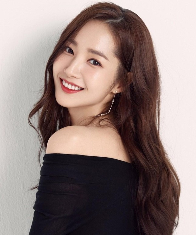 Sự thật gây sốc về bức ảnh của “Nữ hoàng dao kéo” Park Min Young trước khi thẩm mỹ ảnh 1