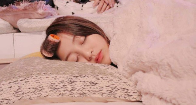 Biết rằng hành động này không tốt cho làn da nhưng nhiều nữ idol vẫn không thể từ chối ảnh 8