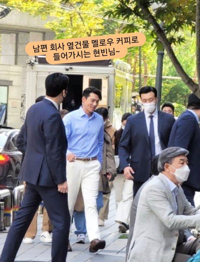 Hyun Bin - Son Ye Jin có hành động giống Song Hye Kyo - Song Joong Ki khi hẹn hò bí mật ảnh 1