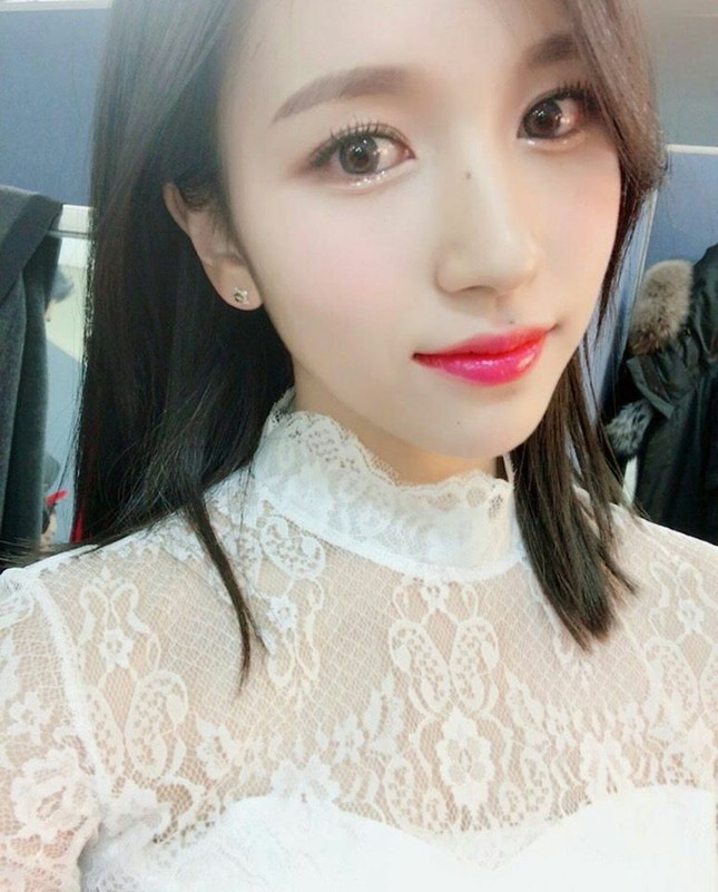 Thôi đừng ghét nốt ruồi của mình nữa, đầy idol có nốt ruồi trên mặt vẫn được khen đẹp ảnh 12