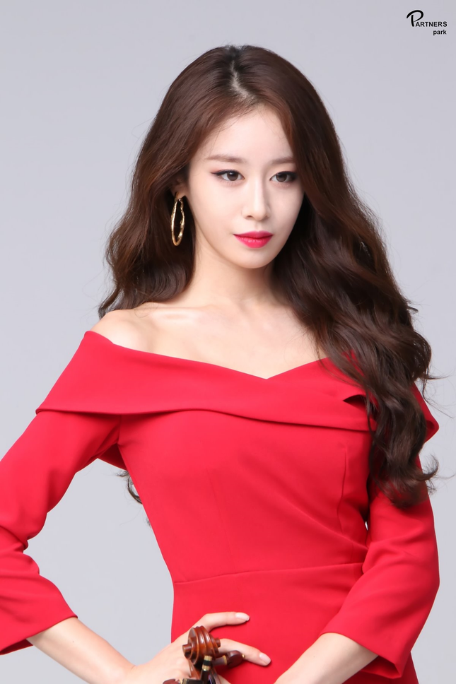 Bất ngờ với top các nữ idol được fan quốc tế khen là “xinh nhất K-Pop hiện nay” ảnh 8