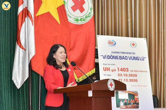 Đại diện tập đoàn MED GROUP trao 1,5 tỷ đồng tới Hội Chữ Thập đỏ Việt Nam ảnh 4