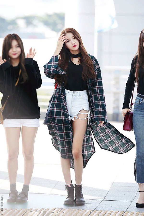 G-Friend đúng là nhóm nữ dáng đẹp nhất K-Pop: Hết đôi chân dài nhất đến tỷ lệ cơ thể vàng ảnh 5
