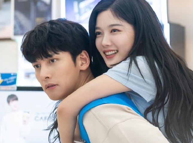 Đây là lý do mà Lee Min Ho và Ji Chang Wook chỉ muốn năm 2020 trôi qua thật nhanh ảnh 2
