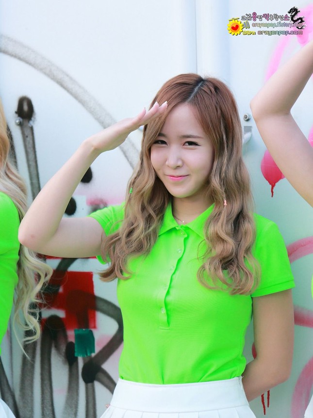 Tiền bối trong nghề đăng đàn thanh minh hộ Irene: Phải chăng stylist cũng là người có lỗi? ảnh 1
