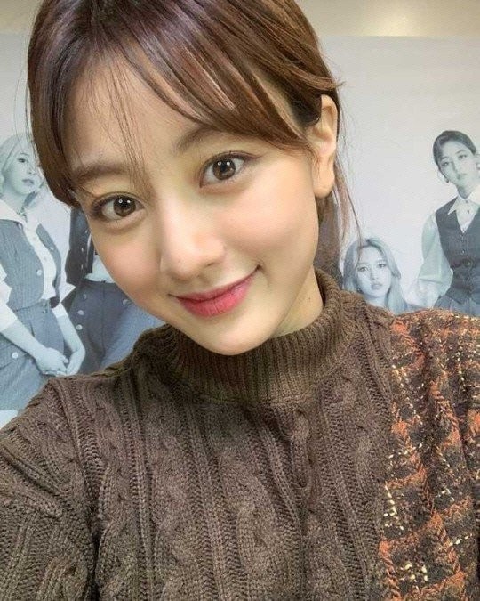 Khổ như Jihyo (TWICE): Khi hẹn hò thì bị chê bai hết lời, lúc chia tay lại bị "cà khịa" ảnh 4