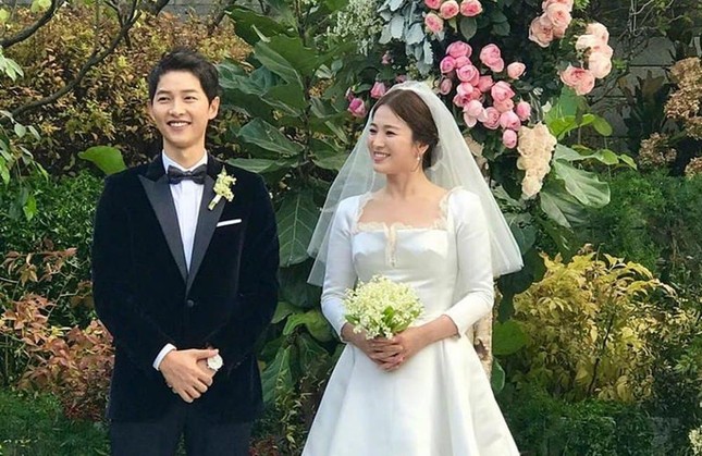 Song Hye Kyo đón sinh nhật bằng một bài thơ tình: Có gì liên quan tới Song Joong Ki không? ảnh 4