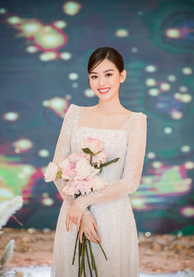Á hậu Tường San khoe thêm ảnh cưới: Váy đã đẹp, dung nhan cô dâu còn kiều diễm hơn nữa ảnh 5