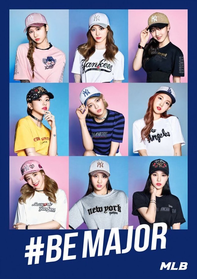 Nayeon (TWICE) năm lần bảy lượt mặc đồ một mình một kiểu, muốn chơi trội hay gì? ảnh 7