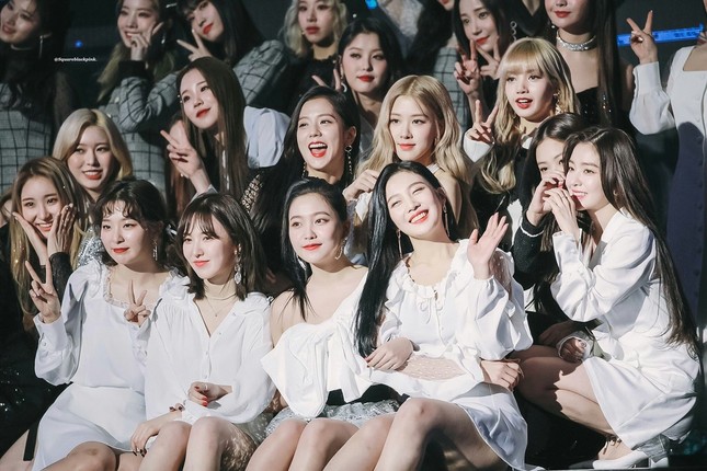 "Đại chiến visual" của Irene và Jisoo: Netizen không biết chọn ngọt ngào hay sang chảnh ảnh 7