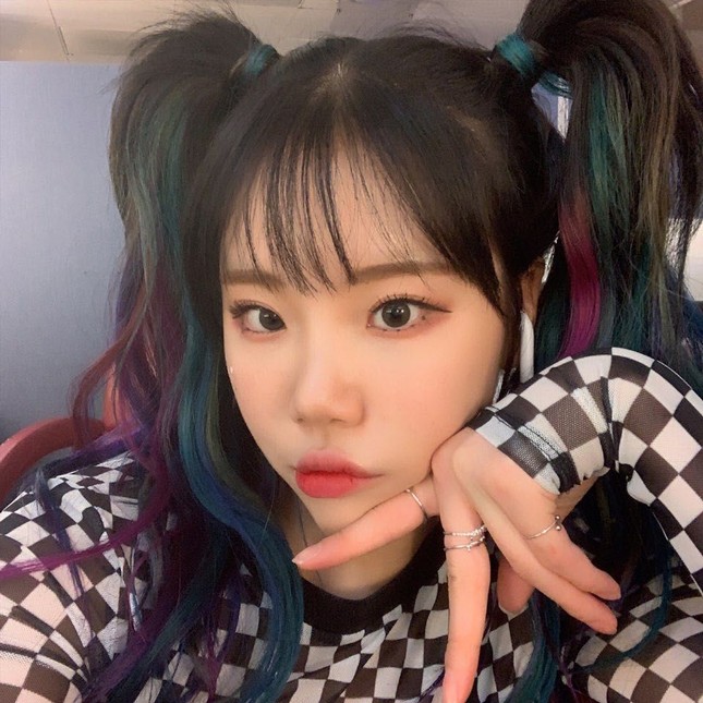 Tin được không, “nữ idol xấu nhất K-Pop” nay được netizen nhận nhầm là Jang Won Young? ảnh 8