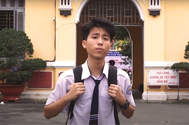 Nam Bảo: Chàng rapper đẹp trai truyền cảm hứng Rap học đường đi khắp Sài Gòn ảnh 1