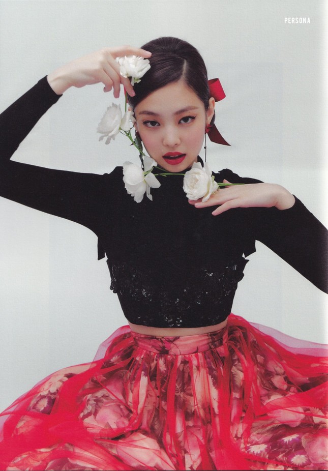 Nhờ cùng một chiêu cắt sửa váy, Jennie và Rosé lại được netizen ngưỡng mộ tài phối đồ ảnh 5