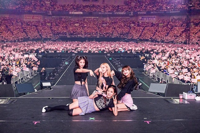 Không ai có thể đoán được khó khăn lớn nhất của BLACKPINK khi đi tour miệt mài ảnh 1