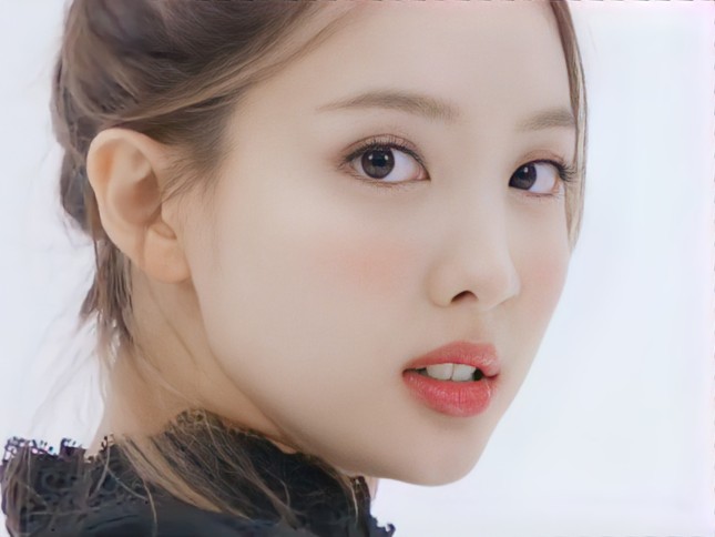 Thêm một nữ idol khiến netizen công nhận: Thay đổi dáng lông mày tạo nên phép màu cho khuôn mặt ảnh 6