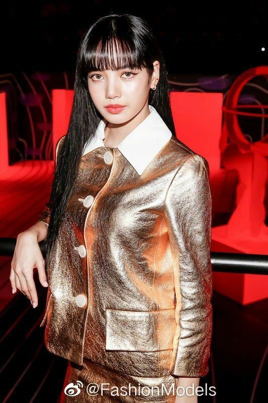 Lần nào đụng hàng idol K-Pop, Trịnh Sảng cũng chịu lép vế vì nhiều lý do ảnh 2