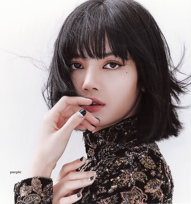 Lisa (BLACKPINK) bỗng dưng hứng chỉ trích chỉ vì hai lần làm điều này trên Instagram ảnh 2
