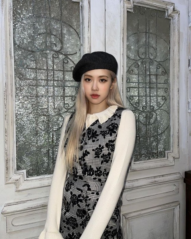 Hội “thánh sold-out” của BLACKPINK có thêm Rosé: Từ đầu năm đã 6 lần gây “cháy hàng” ảnh 5