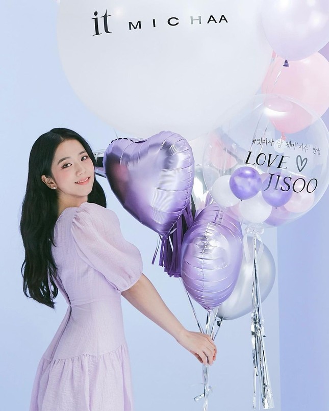Jisoo (BLACKPINK) liệu có tụt hạng khi chỉ là đại sứ cho thương hiệu thời trang nội địa? ảnh 1