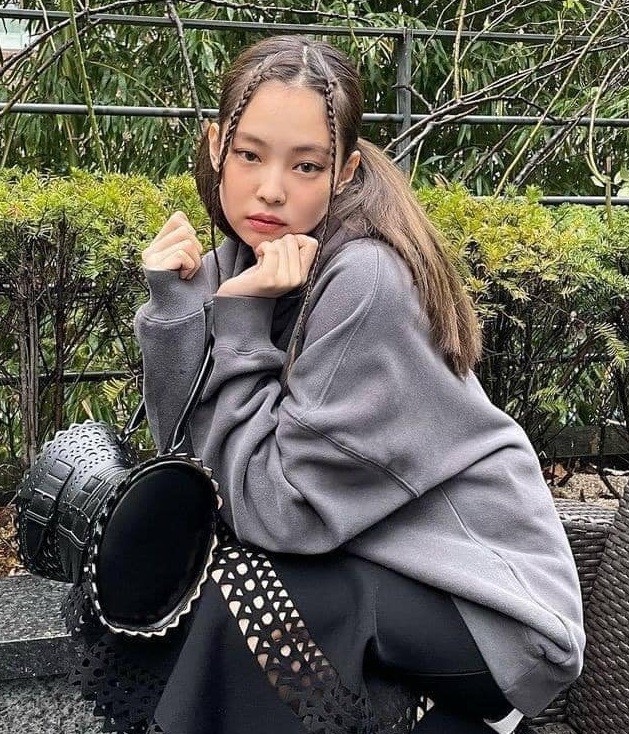 Không phải idol xinh đẹp nhất nhưng Jennie chính là cô gái “cân được mọi kiểu tóc” ảnh 3