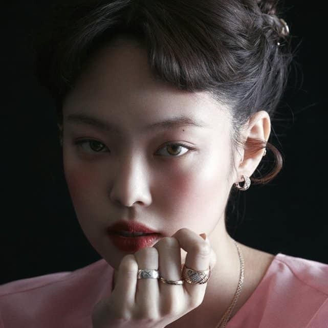 Không phải idol xinh đẹp nhất nhưng Jennie chính là cô gái “cân được mọi kiểu tóc” ảnh 6