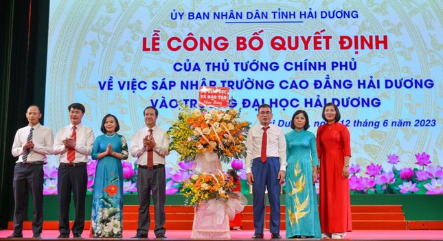 Bộ trưởng GD&ĐT Nguyễn Kim Sơn: Trường đại học địa phương phải tìm được chỗ đứng ảnh 1