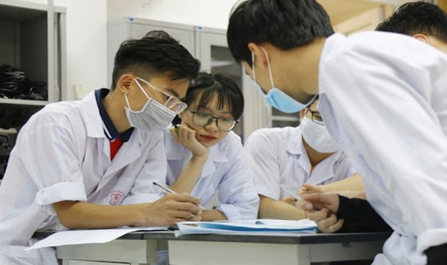 129 thí sinh đầu tiên trúng tuyển Trường Đại học Y Hà Nội ảnh 1