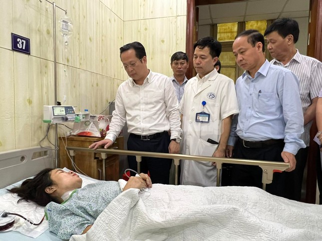 Ngành giáo dục chia sẻ sự đau thương với giáo viên, học sinh vụ cháy chung cư mini ảnh 1