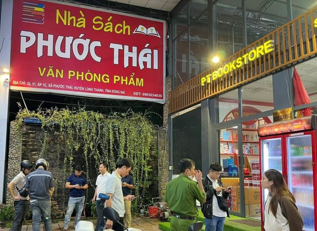Bắt giữ đối tượng dùng súng cướp nhà sách trong đêm ảnh 2