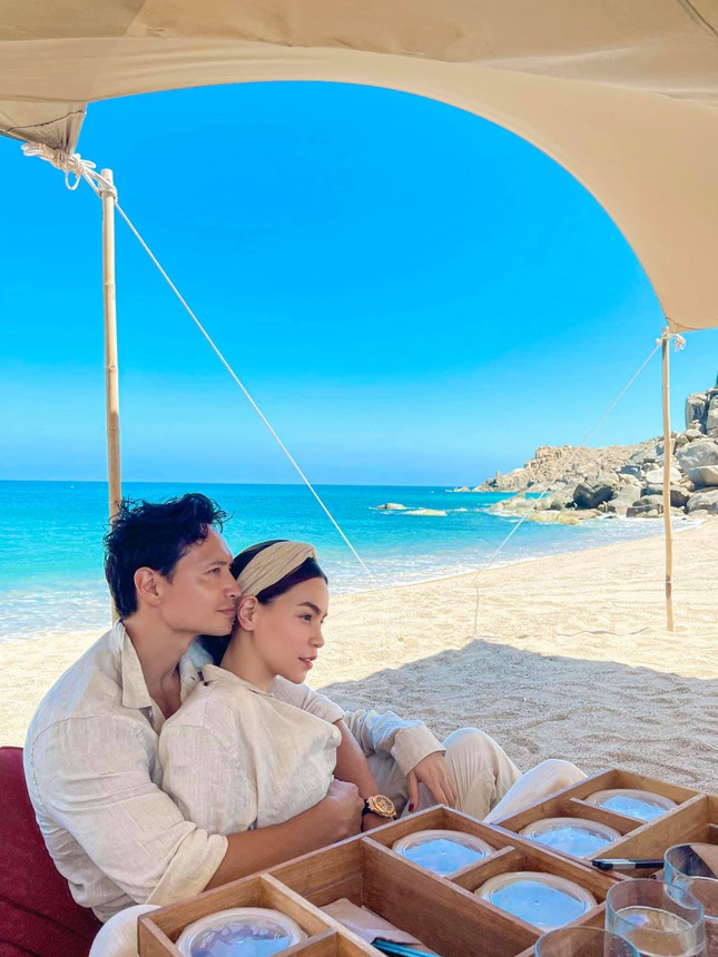 Hồ Ngọc Hà lần đầu tiên đổi ảnh đại diện chụp cùng Kim Lý dù đã bên nhau 3 năm ảnh 4