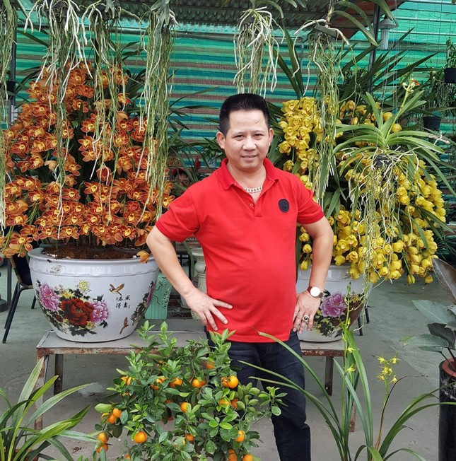 Bắt giam chủ quán hành xử kiểu giang hồ, bắt nữ khách hàng quỳ gối ảnh 1