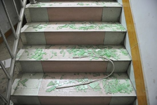 Khu dân cư nổ hoang tàn, 13 người bị thương ảnh 8